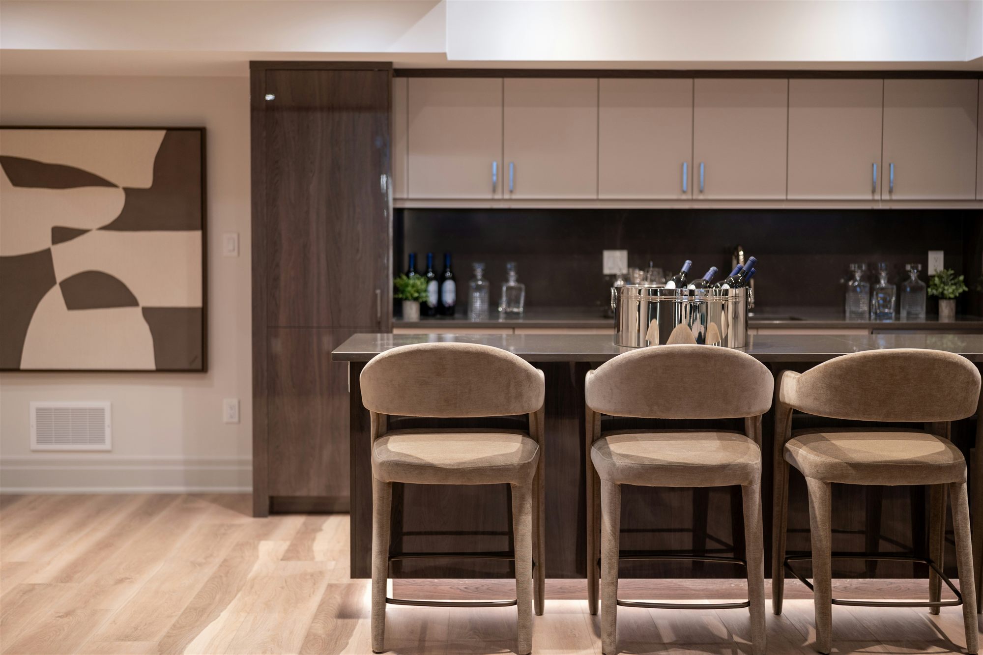 Kitchen bar with seating